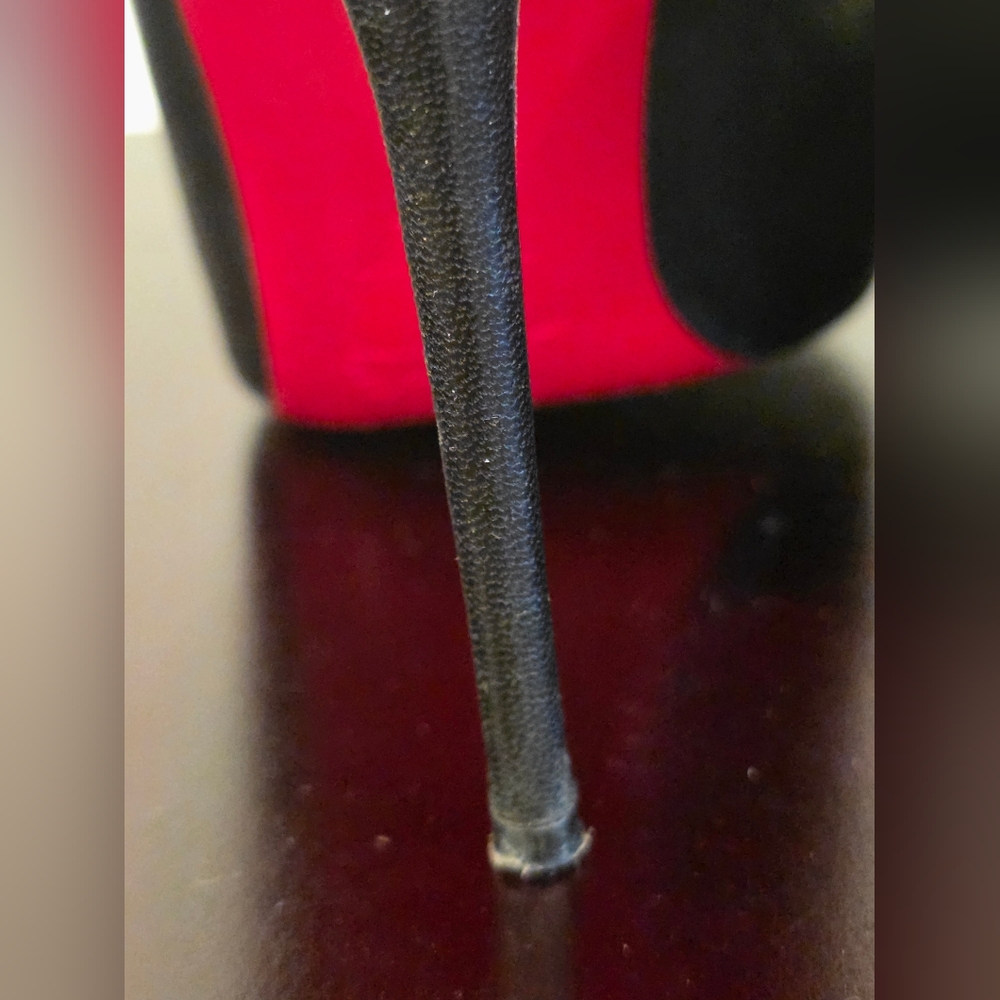SALE Christian Louboutin Black Heels - Picture 13 of 14